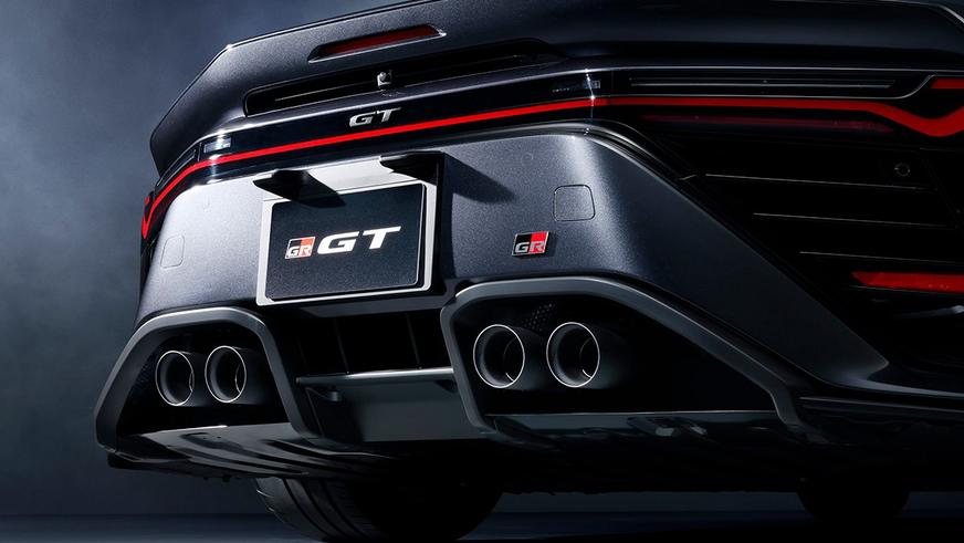 Toyota представила три суперкара: дорожный, гоночный и электрический