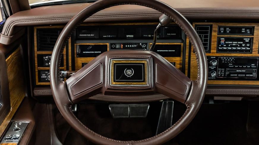 Cорокалетний Cadillac Eldorado с мизерным пробегом выставлен на продажу