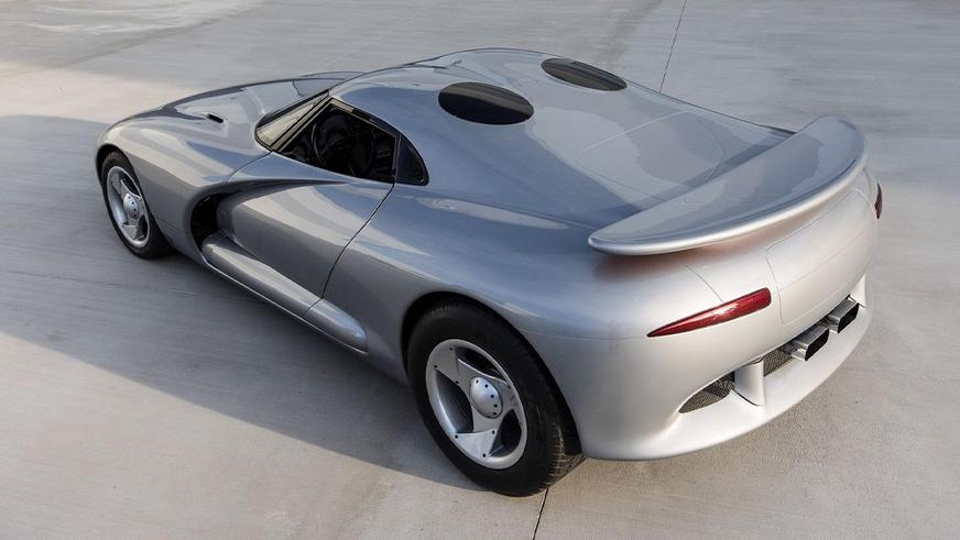 Киномодификацию Dodge Viper под названием Defender выставили на торги