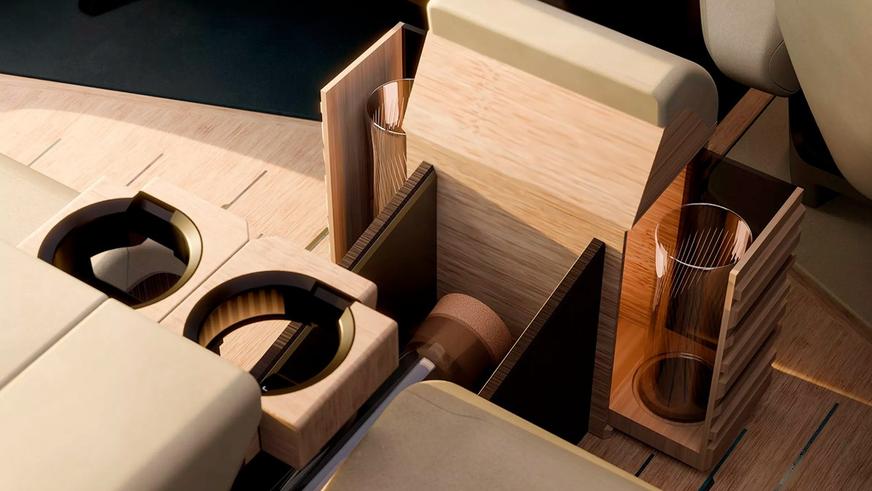 Lexus LS стал роскошным вэном с шестью колёсами