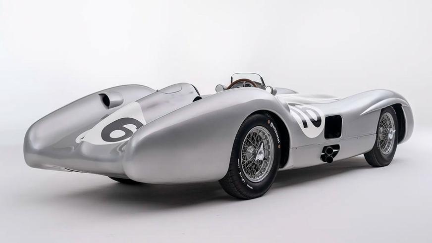 За рекордную сумму продали болид Формулы-1 Mercedes-Benz