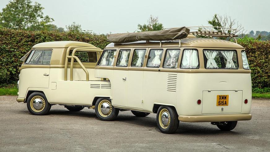 Volkswagen T2 превратили в тягач-кемпер и выставили на продажу