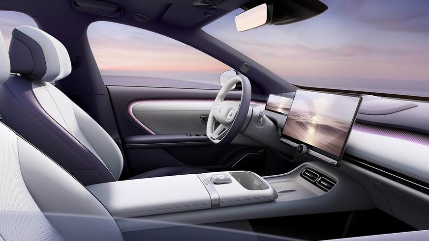 У Changan появился электрокар с зарядкой километр в секунду