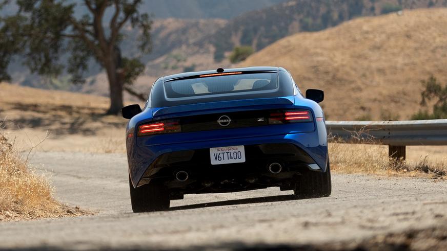 Новый Nissan Z: 400 сил и механика