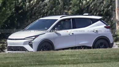 Жаңа Chevrolet Bolt көшеде көзге түсті