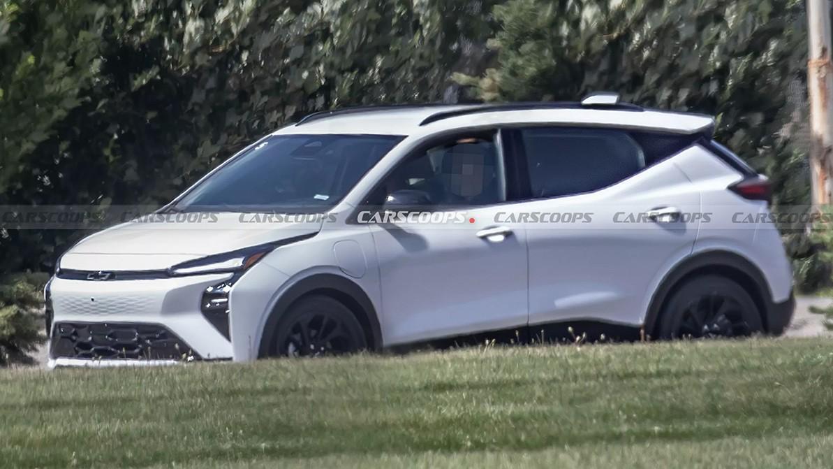 Новый Chevrolet Bolt засекли на дорогах