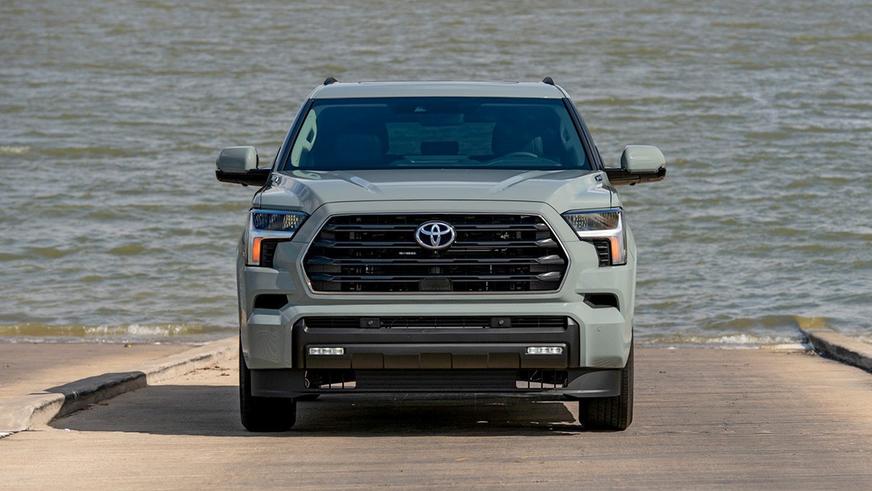 Названы цены на новую Toyota Sequoia