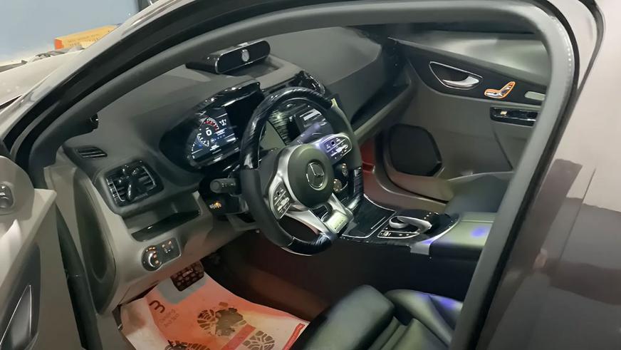 Это вам не Mercedes-AMG GT. Это Cobalt из Узбекистана!