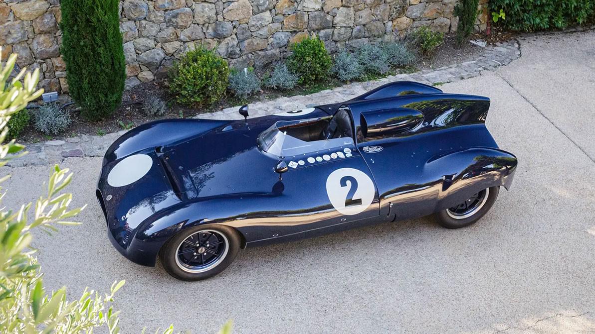 Ерекше Формула-1 болиді сатылады