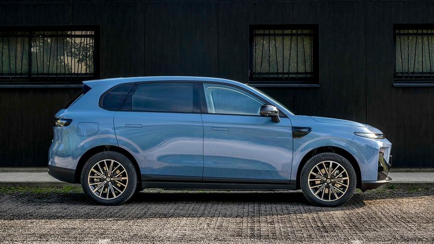 Китайские авто будут выпускать на заводе Stellantis в Испании