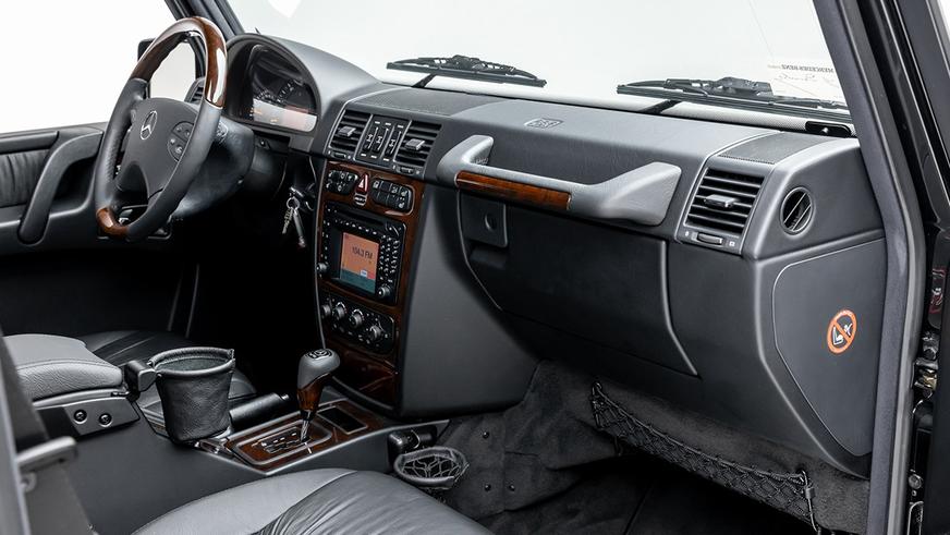 С молотка пустят новый гелик 2002 года выпуска