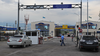 Қазақстан шекарасынан көлікпен қалай өтуге болады?