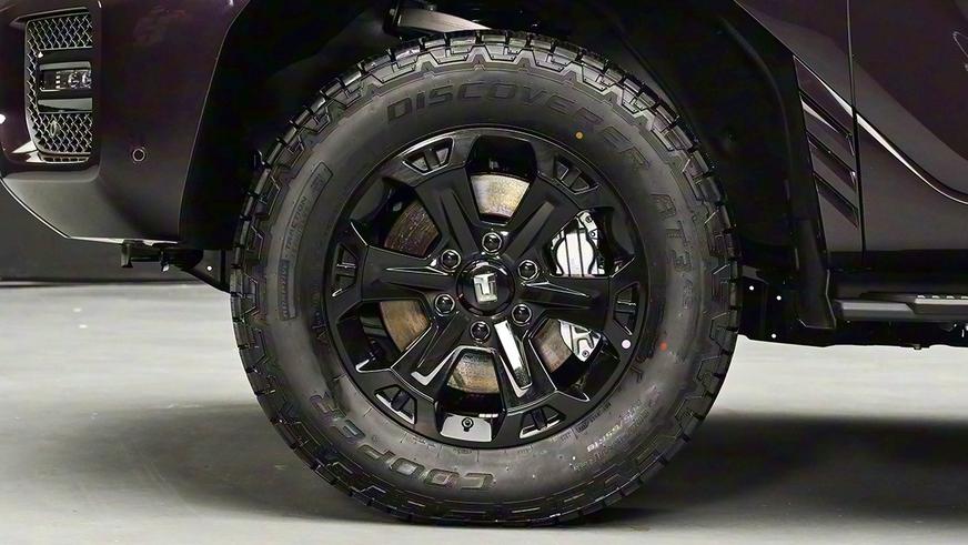 В КНР назвали цену сверхмощного гибридного Tank 400