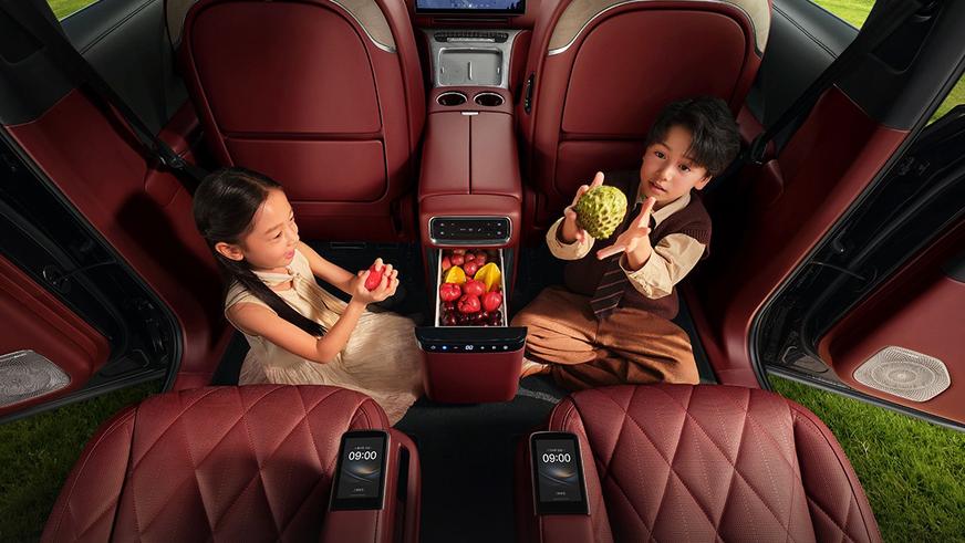 В Китае начались продажи Voyah Taishan. Цены и характеристики