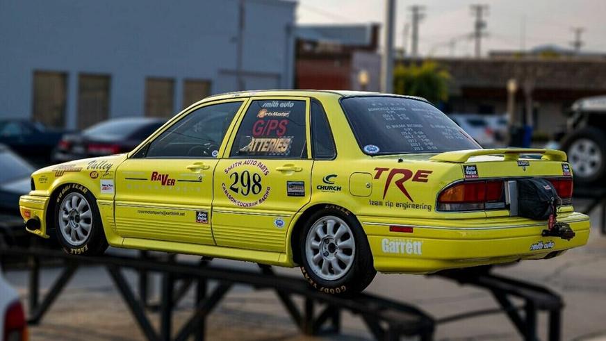 Mitsubishi Galant, способный разогнаться до 360 км/ч, выставлен на продажу