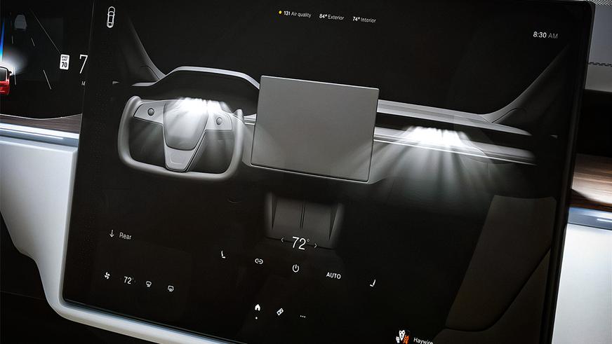 Илон Маск презентовал Tesla Model S Plaid