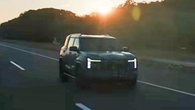 Mitsubishi намекнул на новый Pajero?