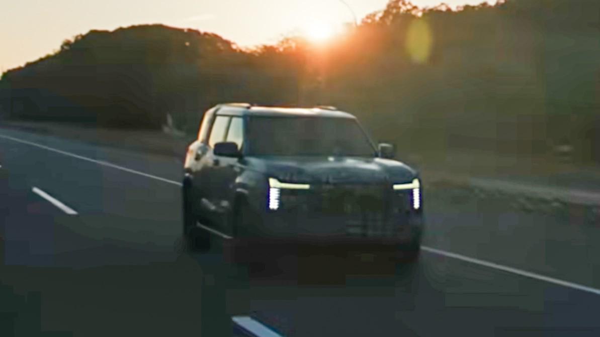 Mitsubishi намекнул на новый Pajero?