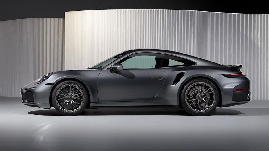 Porsche 911 Turbo S обновился и стал сверхмощным гибридом