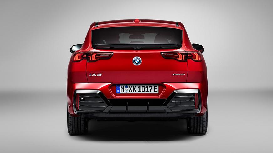 Новый BMW X2: теперь и с электромоторами