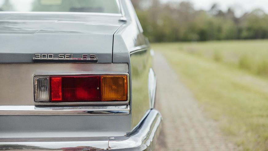 С молотка уйдёт уникальный двухдверный Mercedes-Benz 300 SEL