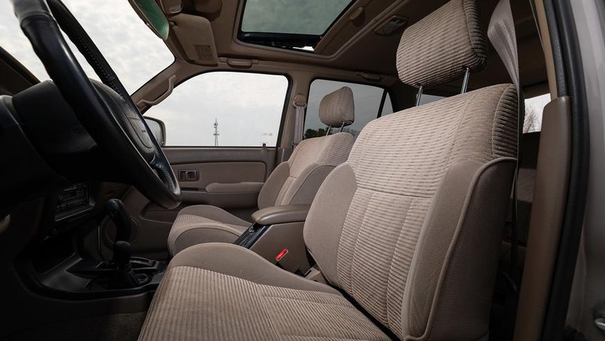 Практически новый Toyota 4Runner из 1990-х замечен на торгах