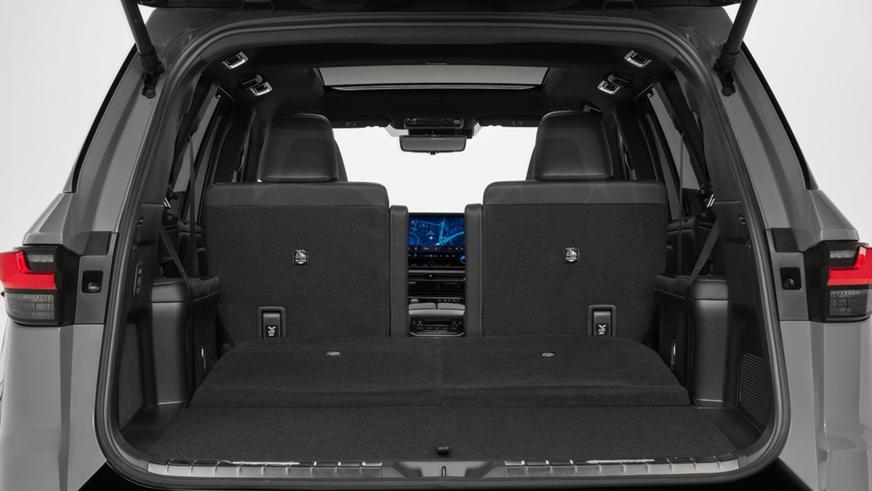 Представлен совершенно новый Lexus TX: три мотора и полный привод как опция