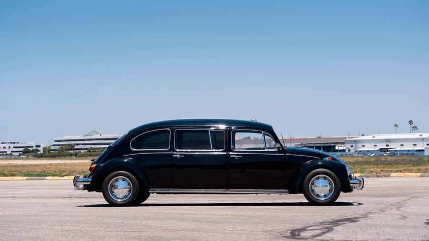 Лимузин VW Beetle по прозвищу Rollswagen пустят с молотка