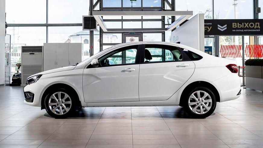 Авто до 8 млн тенге: что продают в автосалонах Казахстана?