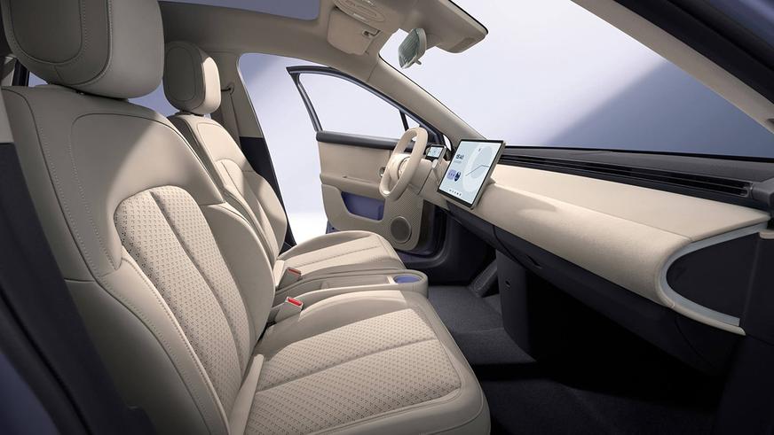 BMW iX3 стал «Всемирным автомобилем года»