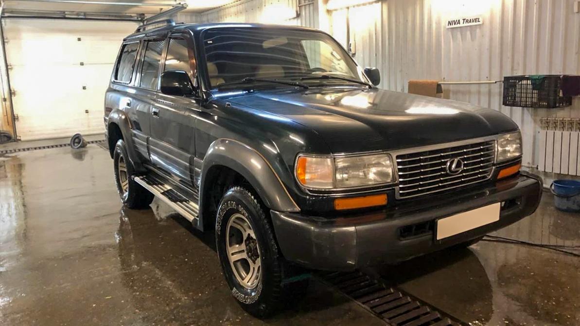 old-lexus-lx-main