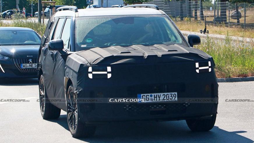 Новый Hyundai Santa Fe показал оптику в стиле бюджетного Exter