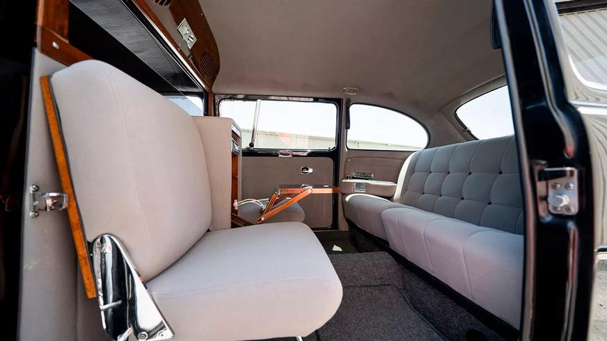 Лимузин VW Beetle по прозвищу Rollswagen пустят с молотка