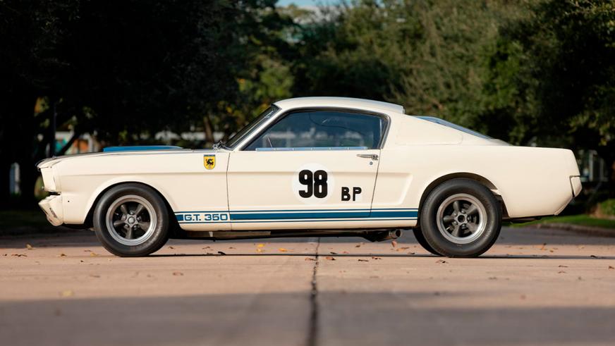 Прототип первого Shelby GT350R пустят с молотка