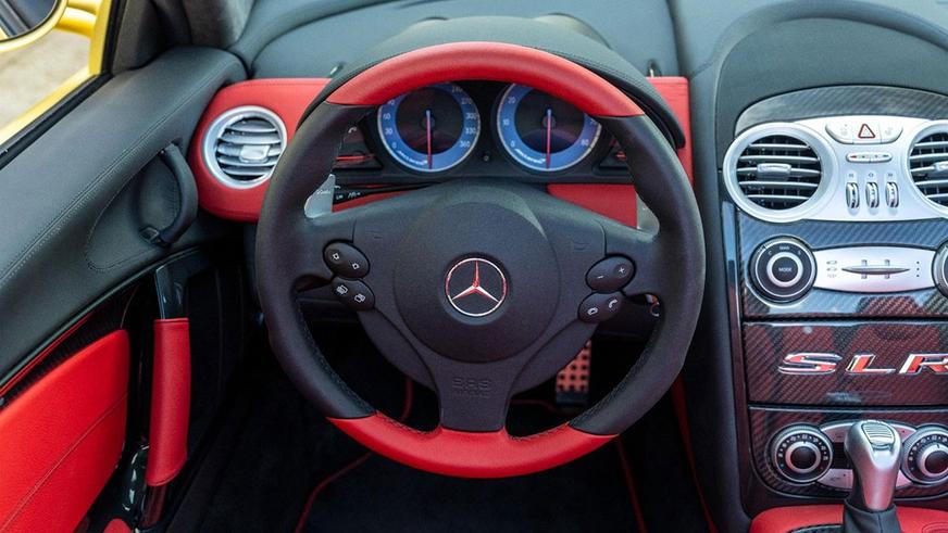 На продажу выставили уникальный Mercedes-Benz SLR McLaren. Он жёлтый!