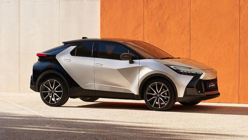 Дизайнерский кроссовер Toyota C-HR сменил поколение