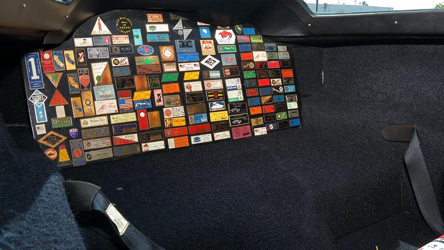 На торги выставят уникальный Corvette второго поколения