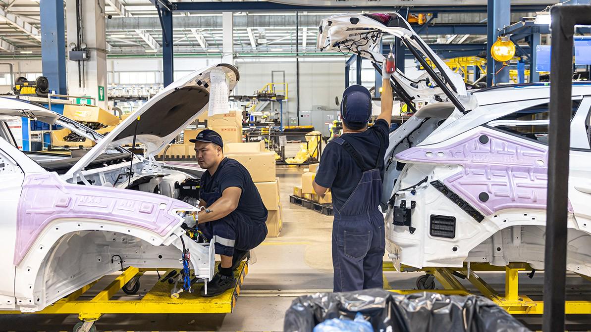 Елдегі зауыттар биыл үш&nbsp;айда қанша көлік құрастырды