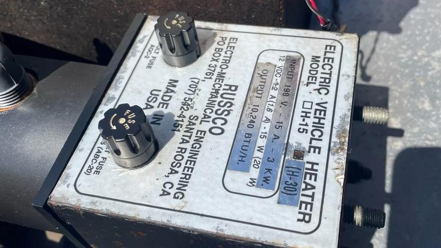 Первый электрический Corvette был сделан инженерами… Motorola