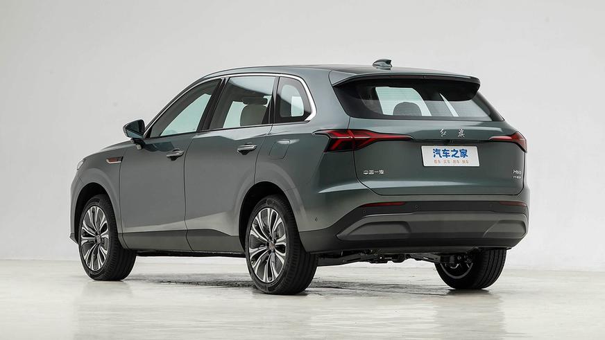 Hongqi HS6 стал самым дальнобойным гибридным кроссовером