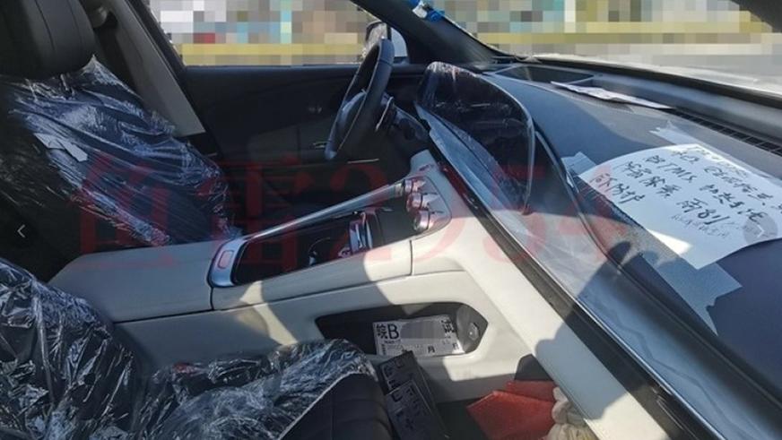 Новый кроссовер Exeed может одолжить имя у Lexus