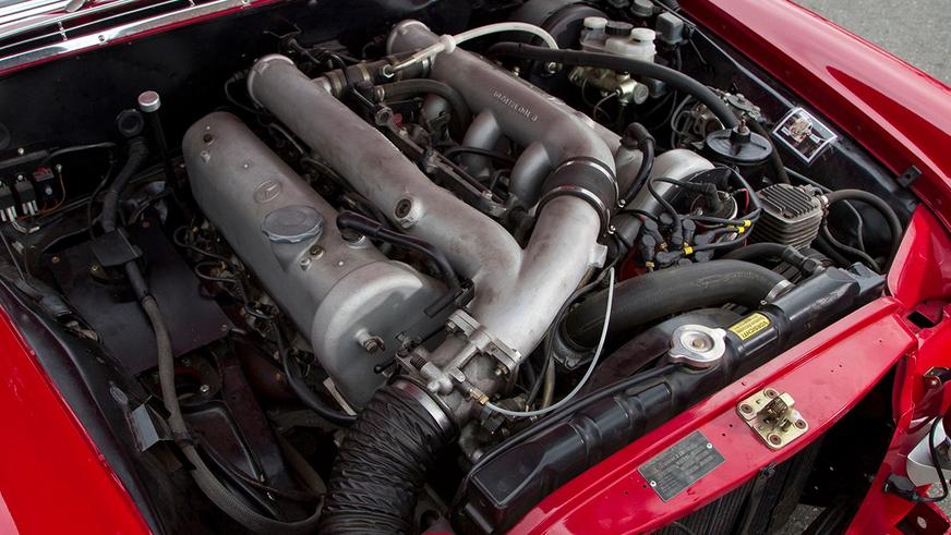 В Mercedes-Benz не забыли «Красную свинью»