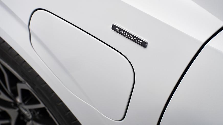 Audi Q3 получил версию с кузовом кросс-купе