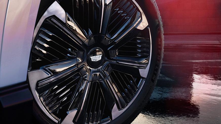 Cadillac Escalade стал электромобилем