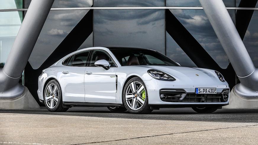 Porsche обновила семейство Panamera