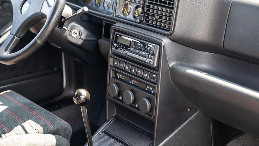 Практически новая Lancia Delta Integrale появилась на торгах