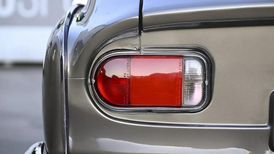 Крошечную ретро-Honda выставят на торги