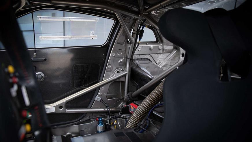 На продажу выставят Nissan GT-R из фильма про гонки. Но это не «Форсаж»