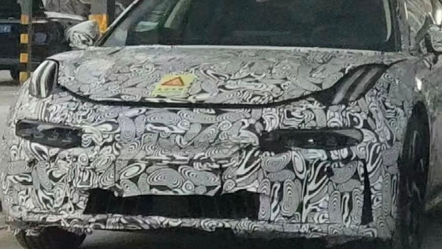 Zeekr 001 получит бензиновый турбомотор