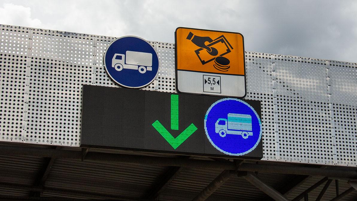 Елде тағы үш&nbsp;тас жол ақылы болады